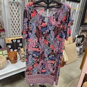 Avenue Plus Size 30/32 Paisley Split Neck Metal Bar Short Sleeve Knit Dress